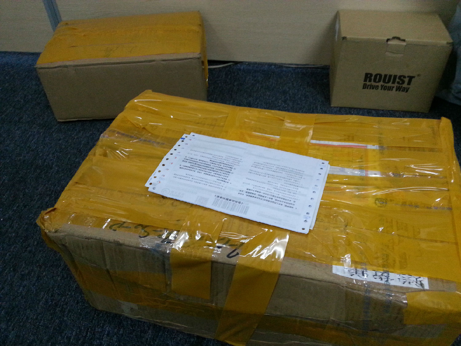 東莞客戶訂購的P+F傳感器已經發貨!